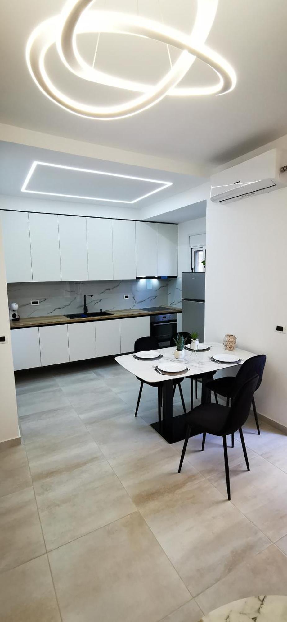 Duplex Lungomare Suites Vlorë Екстериор снимка