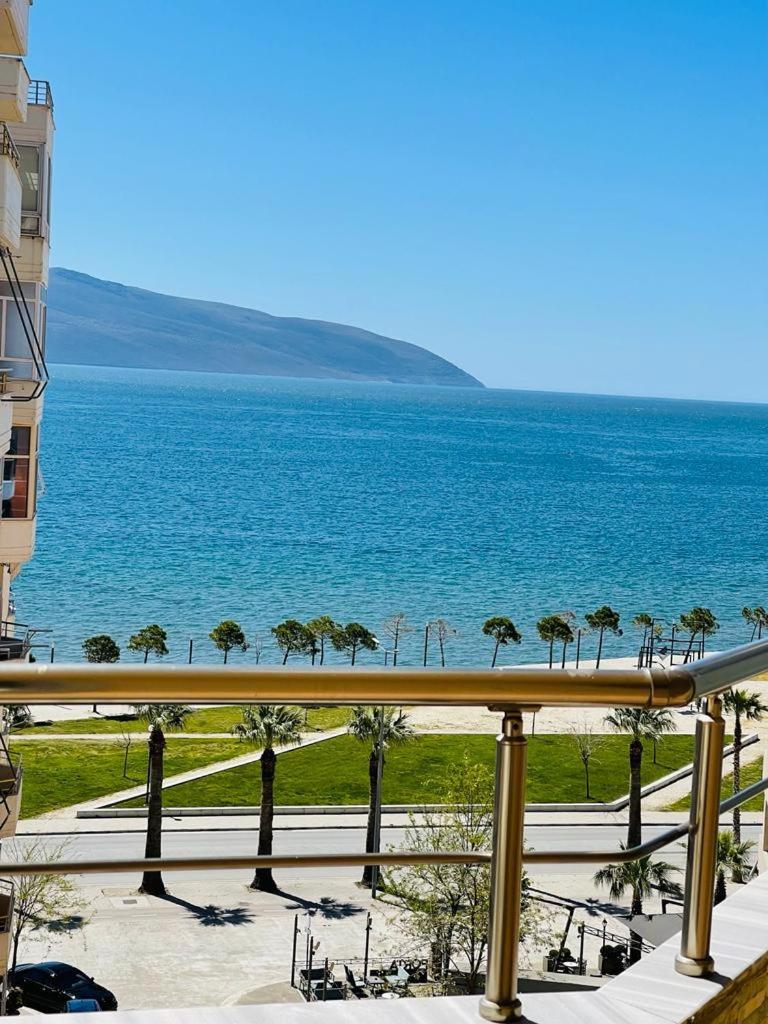 Duplex Lungomare Suites Vlorë Екстериор снимка
