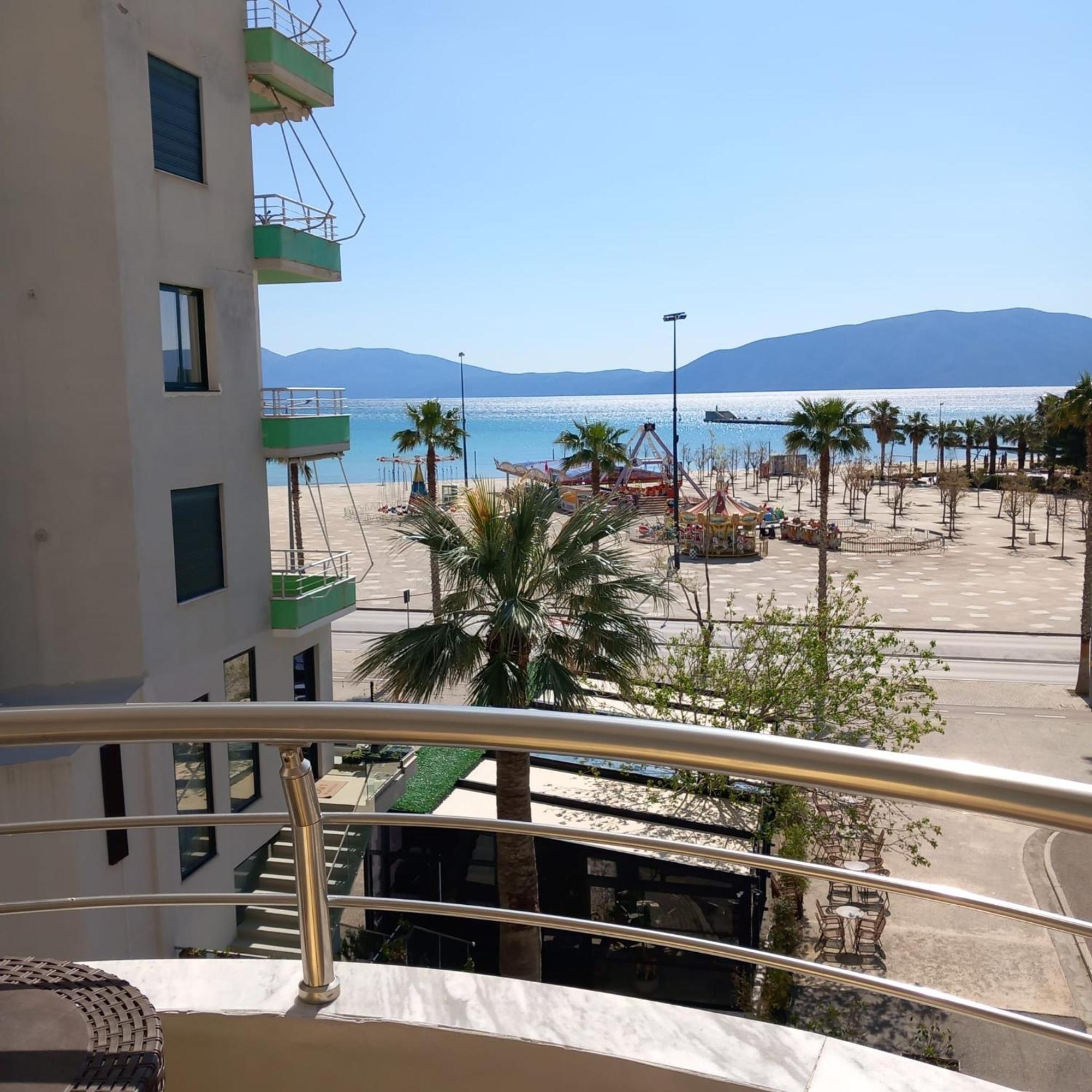 Duplex Lungomare Suites Vlorë Стая снимка