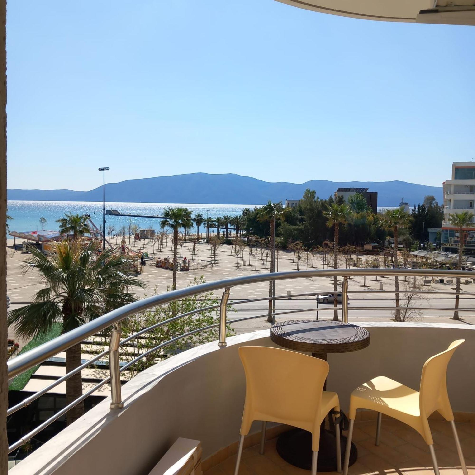 Duplex Lungomare Suites Vlorë Стая снимка